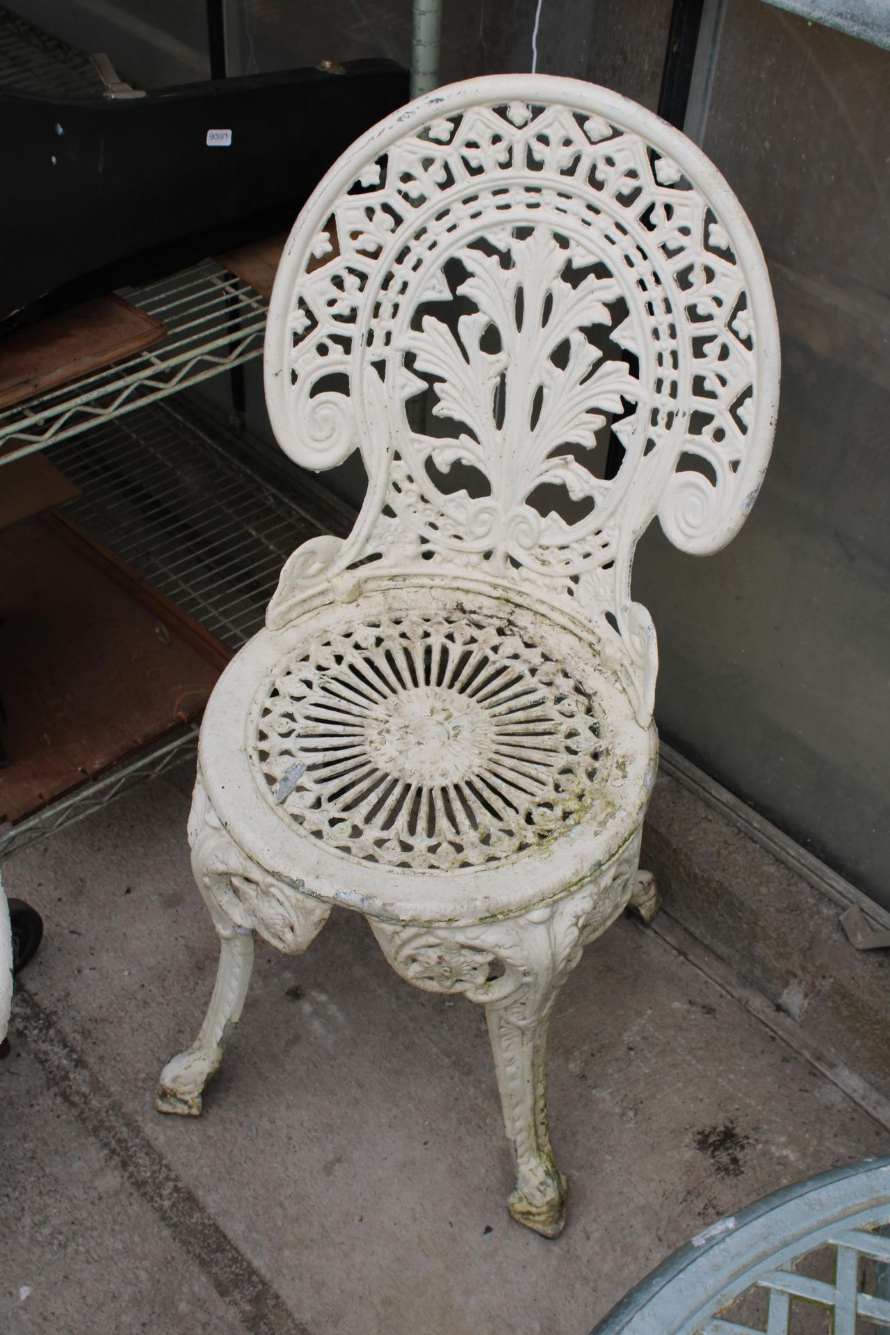 A CAST ALLOY BISTRO SET COMPRISING OF A ROUND TABLE AND ONE CHAIR - Image 3 of 3