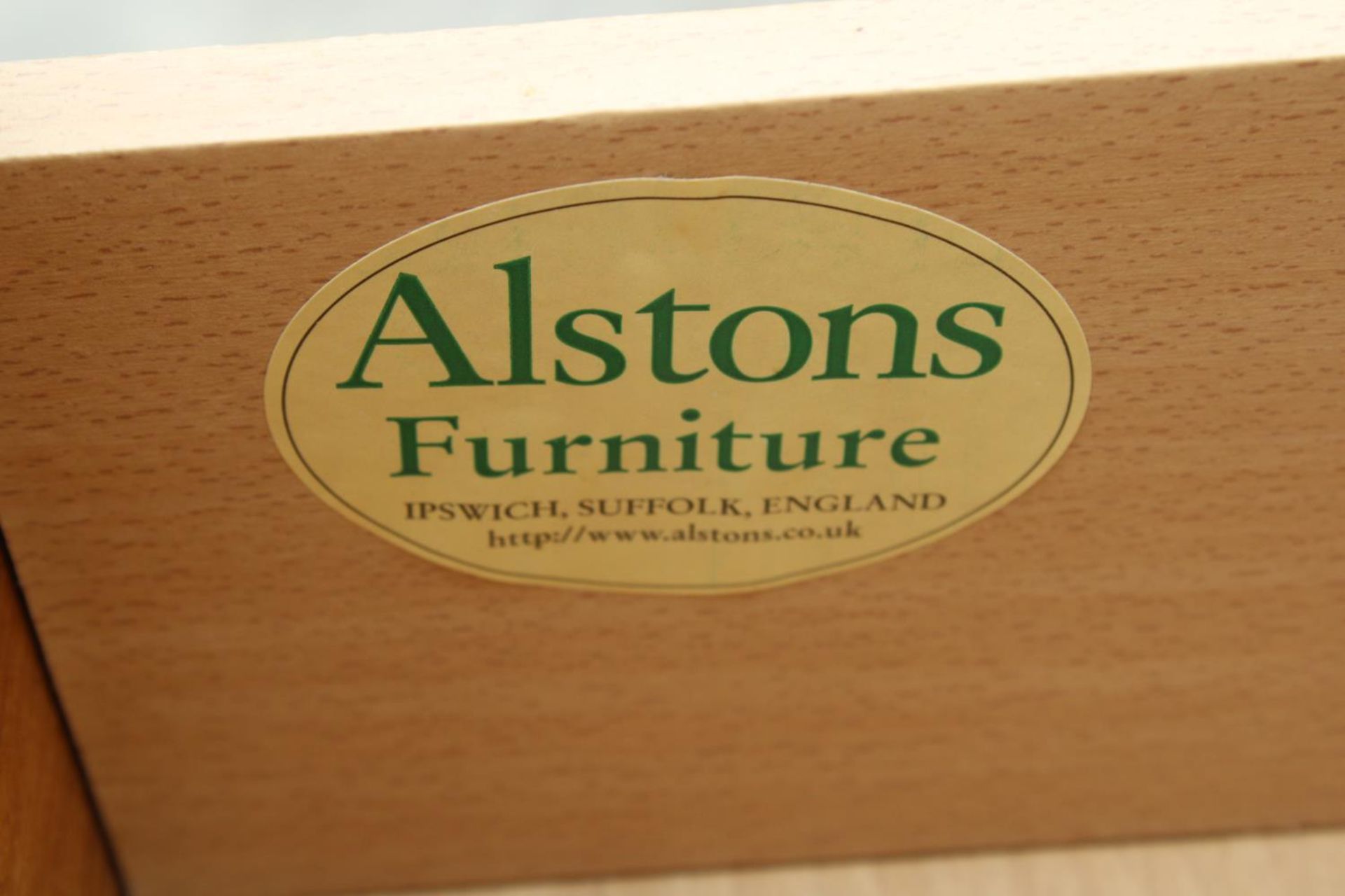 A PAIR OF ALSTONS BEDSIDE CHESTS - Image 3 of 3