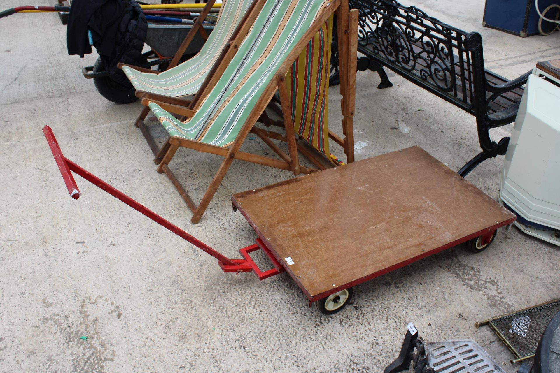 A LOW FOUR WHEELED PULL ALONG TROLLEY - Image 3 of 3