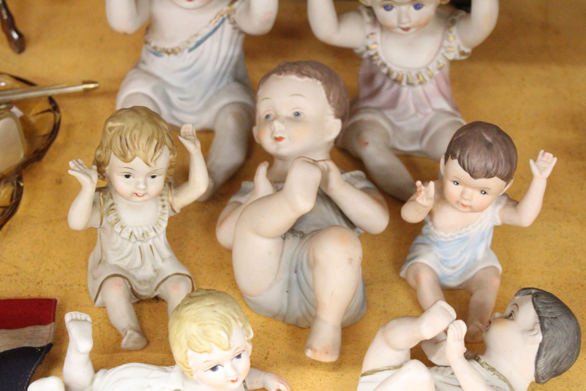 THREE LARGE AND FOUR SMALL ANTIQUE PORCELAIN, BISQUE DOLLS - Image 3 of 5