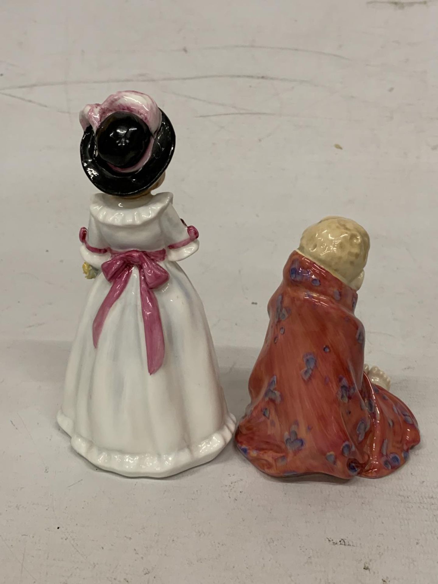 TWO ROYAL DOULTON FIGURES "THIS LITTLE PIG" HN 1793 AND "SHARON" HN 3047 - Bild 2 aus 3
