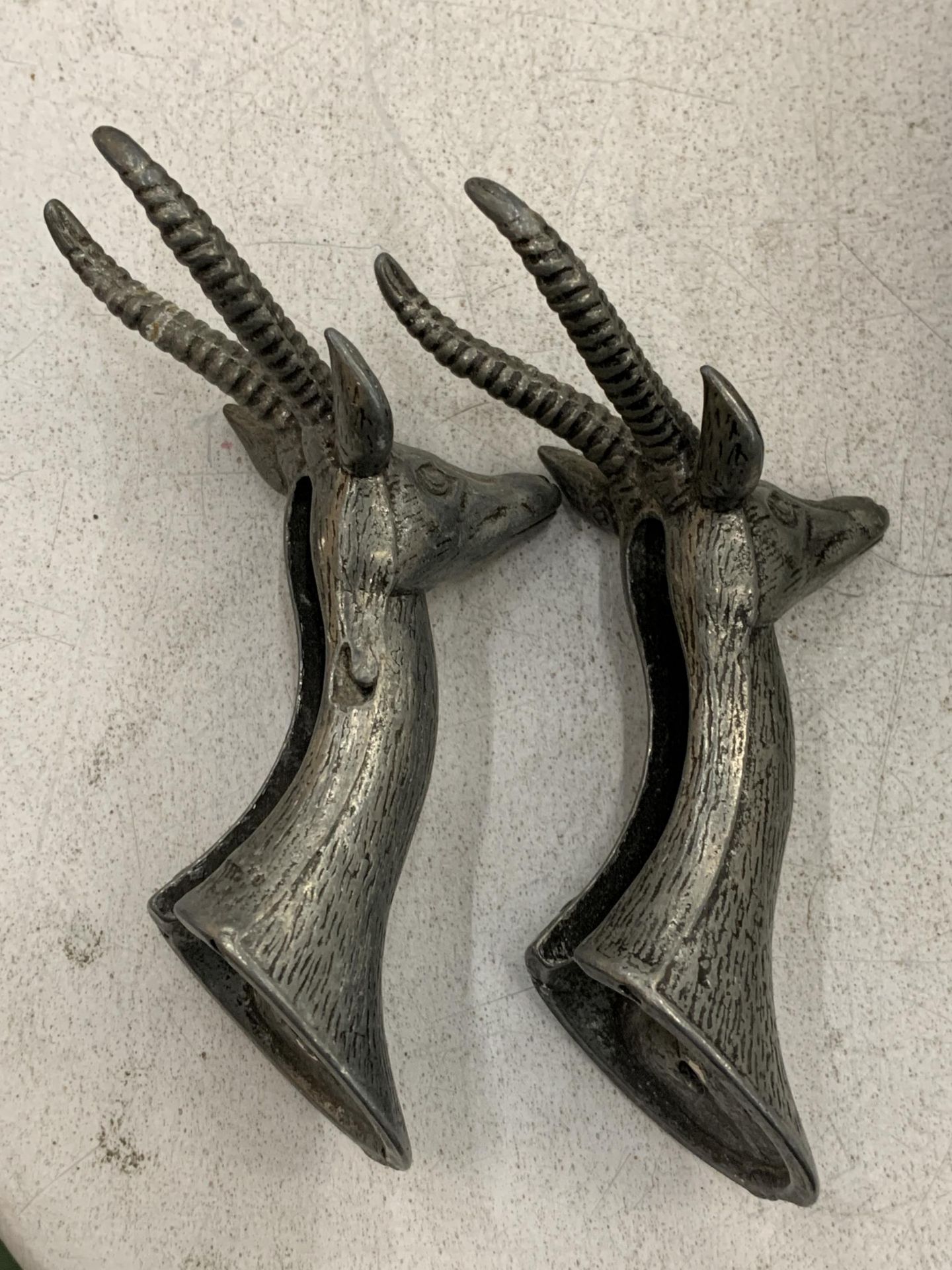 A PAIR OF STAG HEAD COAT HOOKS - Image 2 of 3