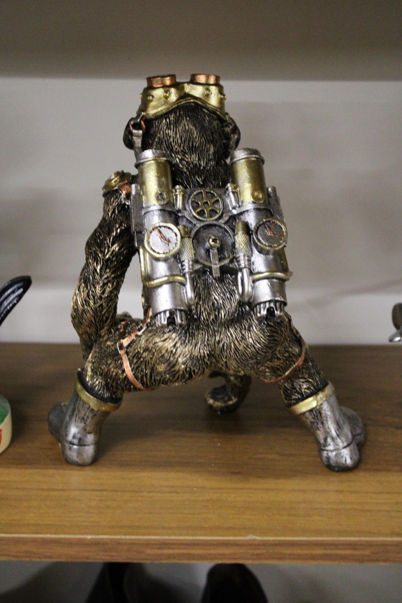 A STEAMPUNK STYLE CHIMP, HEIGHT 21CM - Image 3 of 4