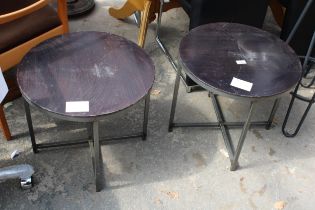 A PAIR OF MODERN 20" DIAMETER LAMP TABLES ON METAL FRAMES