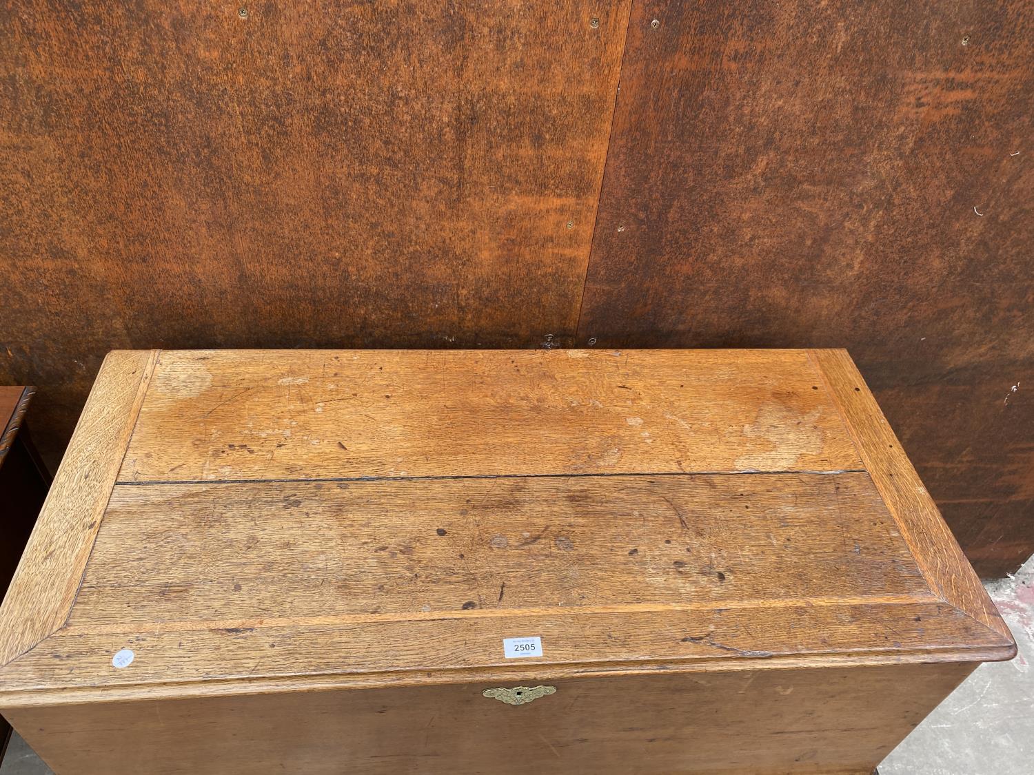AN 18TH CENTURY OAK AND CROSSBANDED DOWRY CHEST ON STAND, ENCLOSING THREE DRAWERS ON LATER - Image 2 of 8