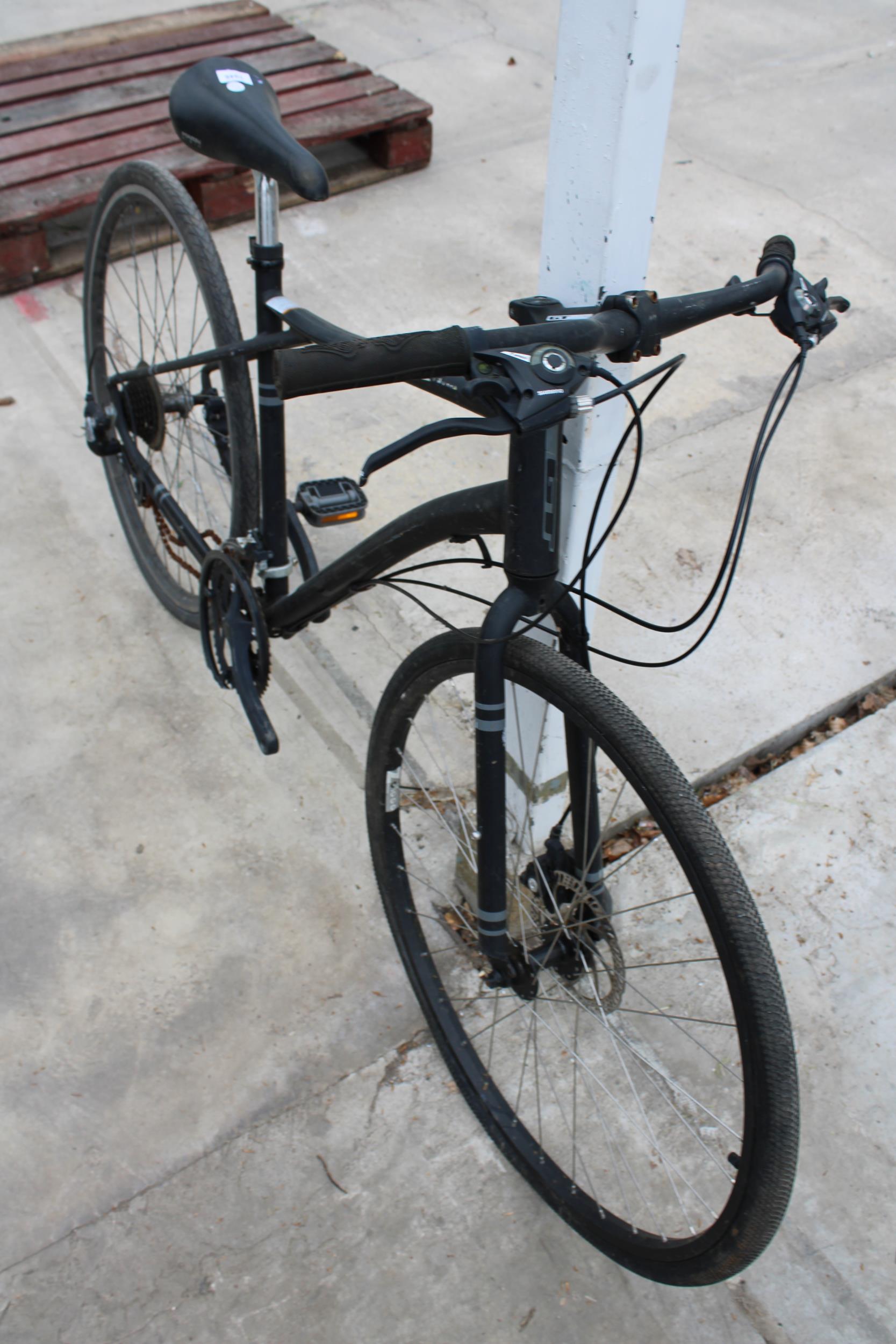 A GENTS GT BIKE WITH 21 SPEED SHIMANO GEAR SYSTEM - Image 3 of 3