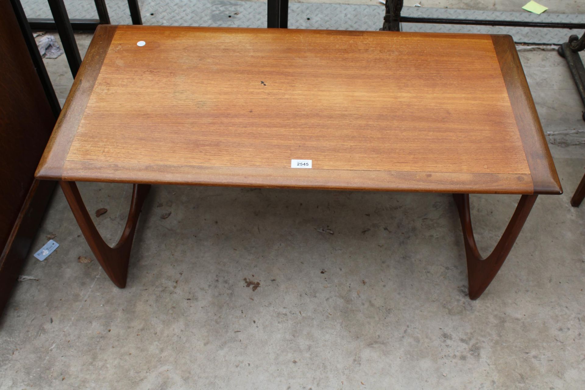 A RETRO TEAK G.PLAN COFFEE TABLE