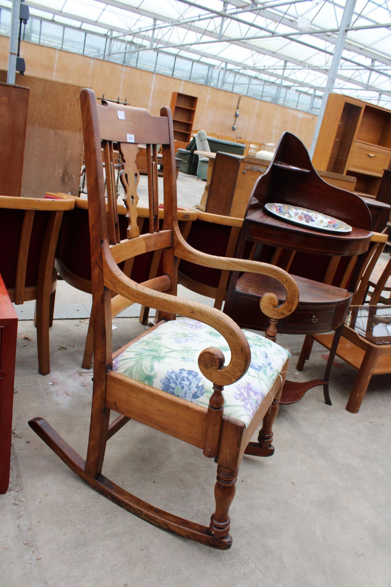 A VICTORIAN ELM ROCKING CHAIR - Image 2 of 3