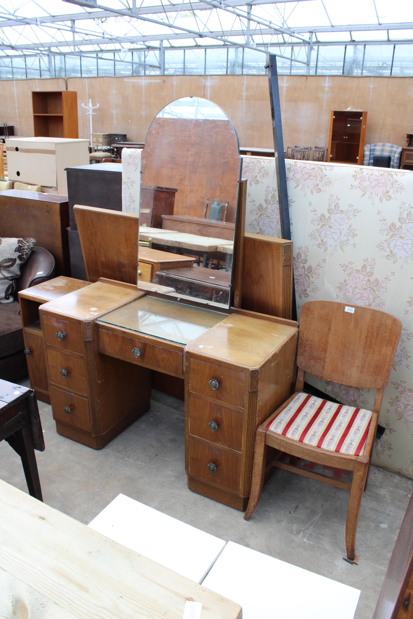 A MID 20TH CENTURY WALNUT DRESSING TABLE, BEDSIDE LOCKER, BEDSTEAD AND SIMILAR CHAIR