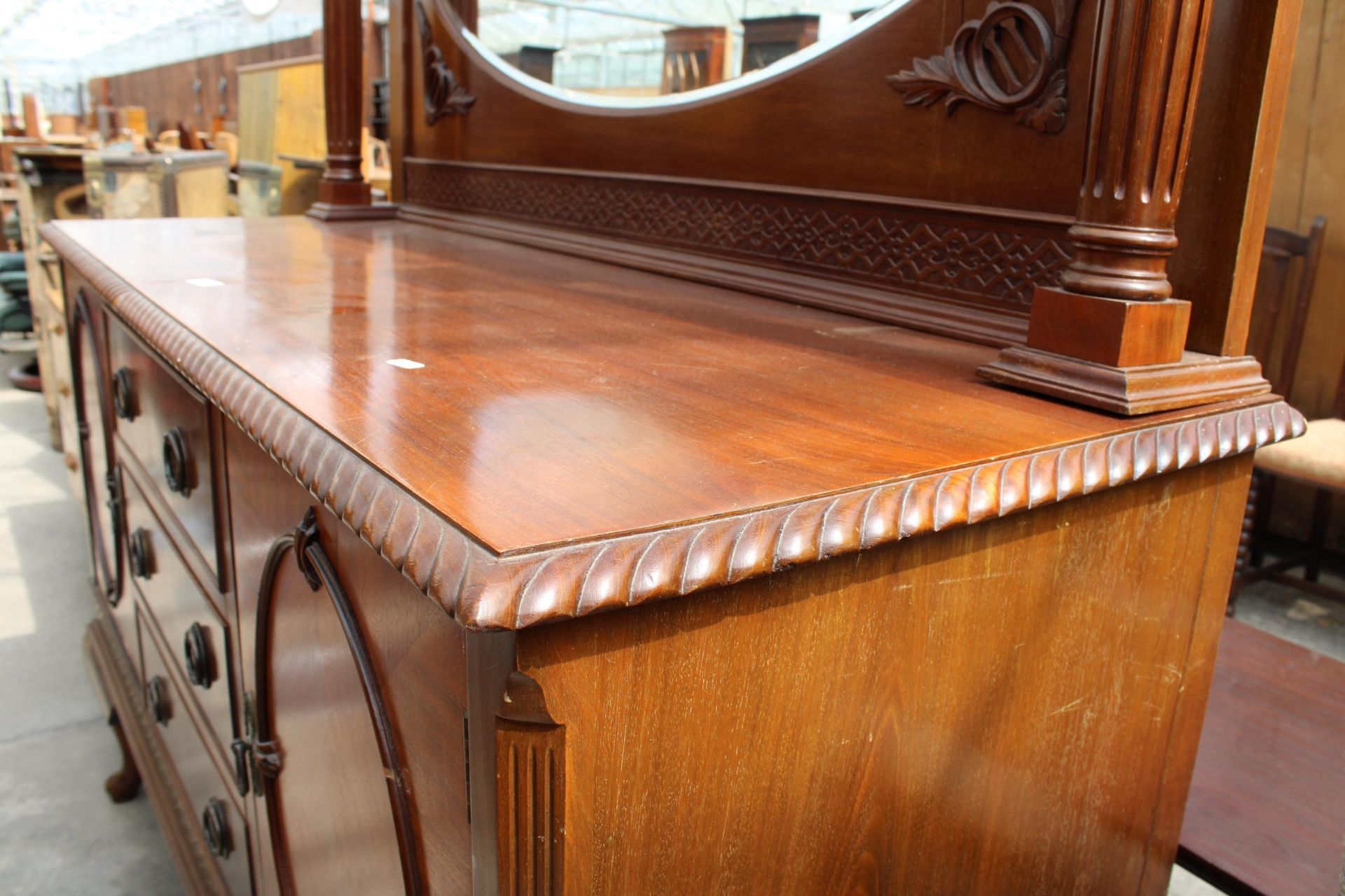 A LATE VICTORIAN MAHOGANY MIRROR-BACK SIDEBOARD ON CABRIOLE LEGS, ROPE EDGE, TWO TURNED AND FLUTED - Image 4 of 7