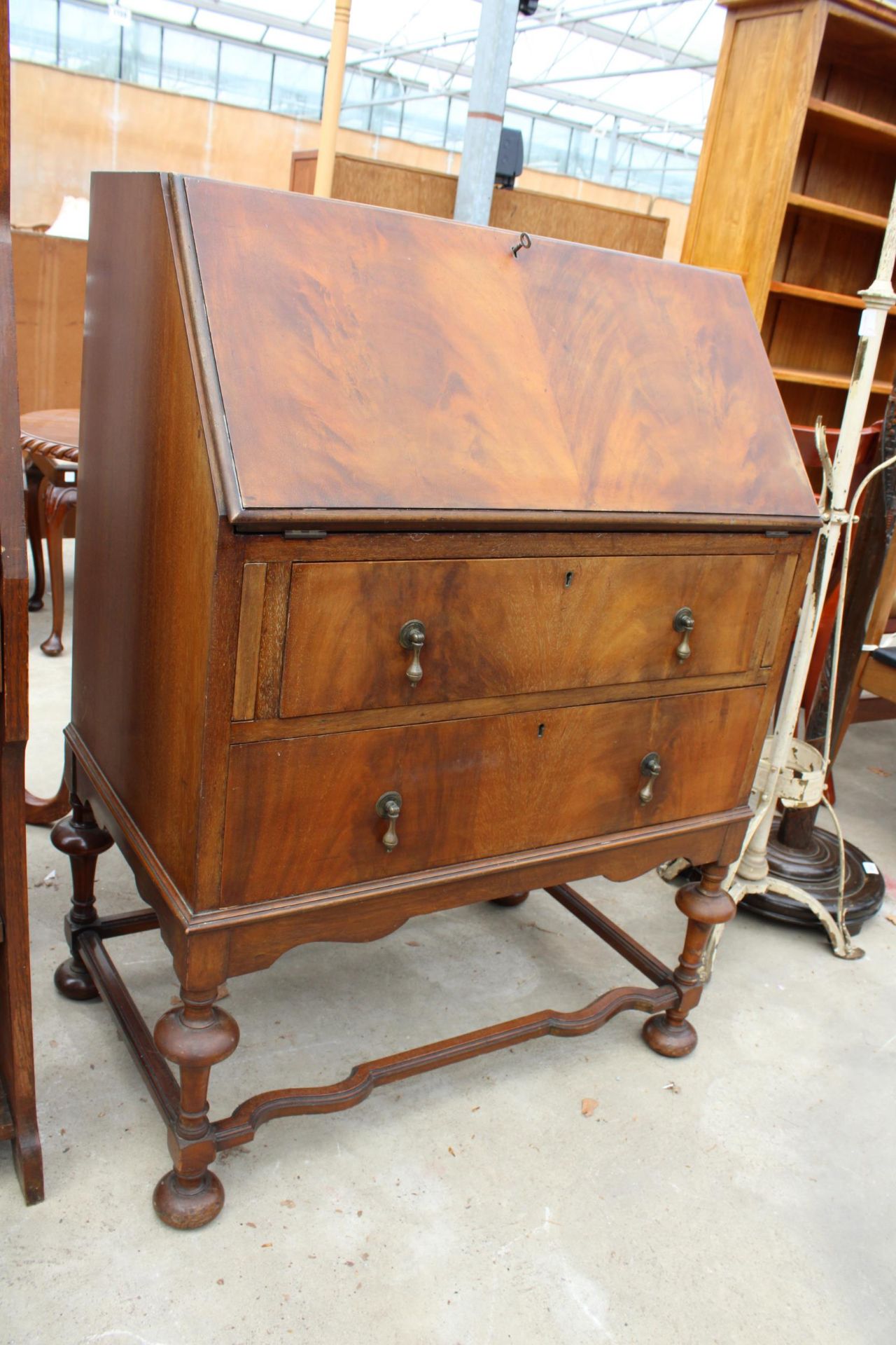 A MID 20TH CENTURY MAHOGANY BUREAU WITH FITTED INTERIOR ON OPEN BASE WITH TURNED LEGS, 29" WIDE - Image 3 of 3