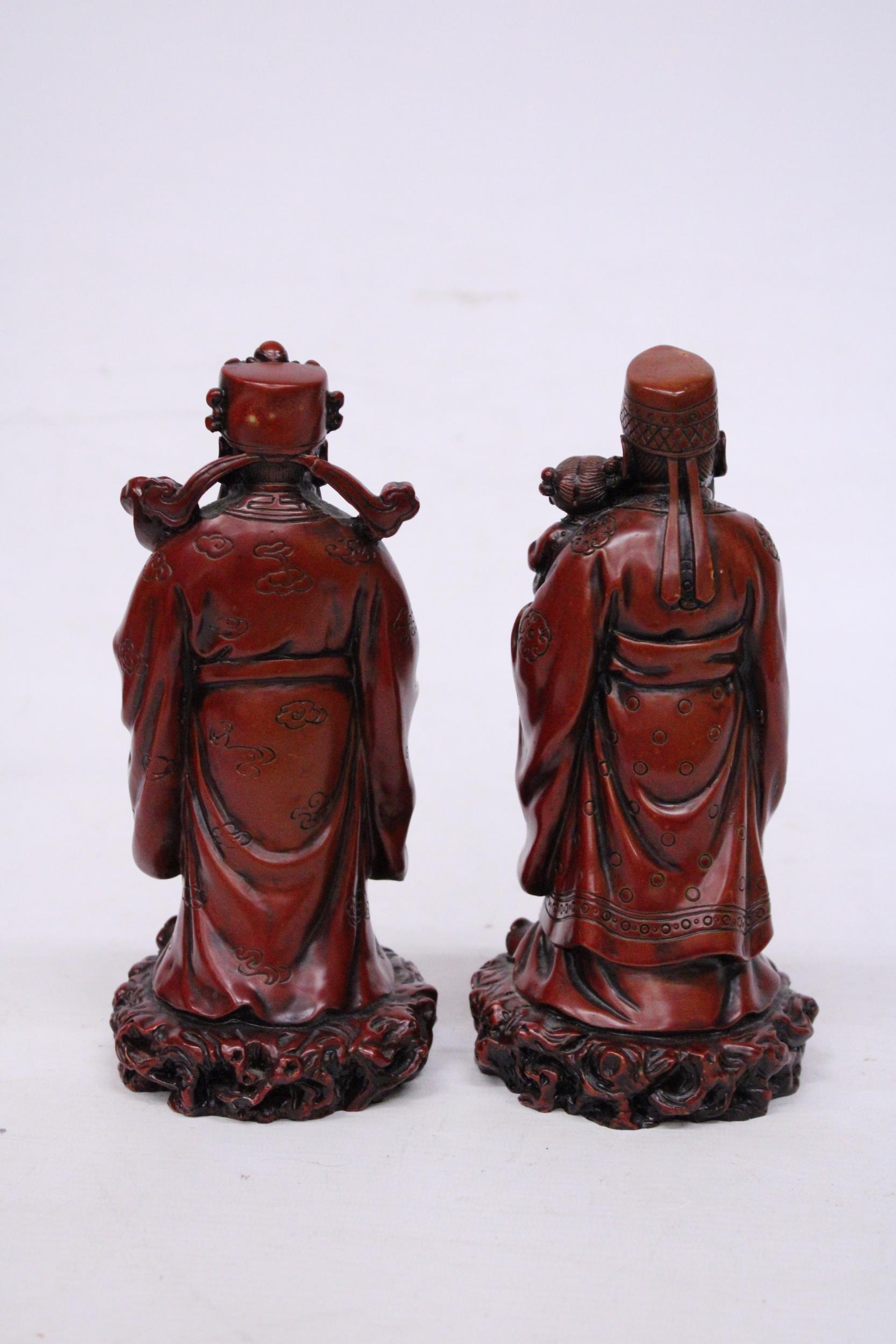 TWO HEAVY RED RESIN MANDARIN FIGURES 9 INCH (H) - Image 3 of 6