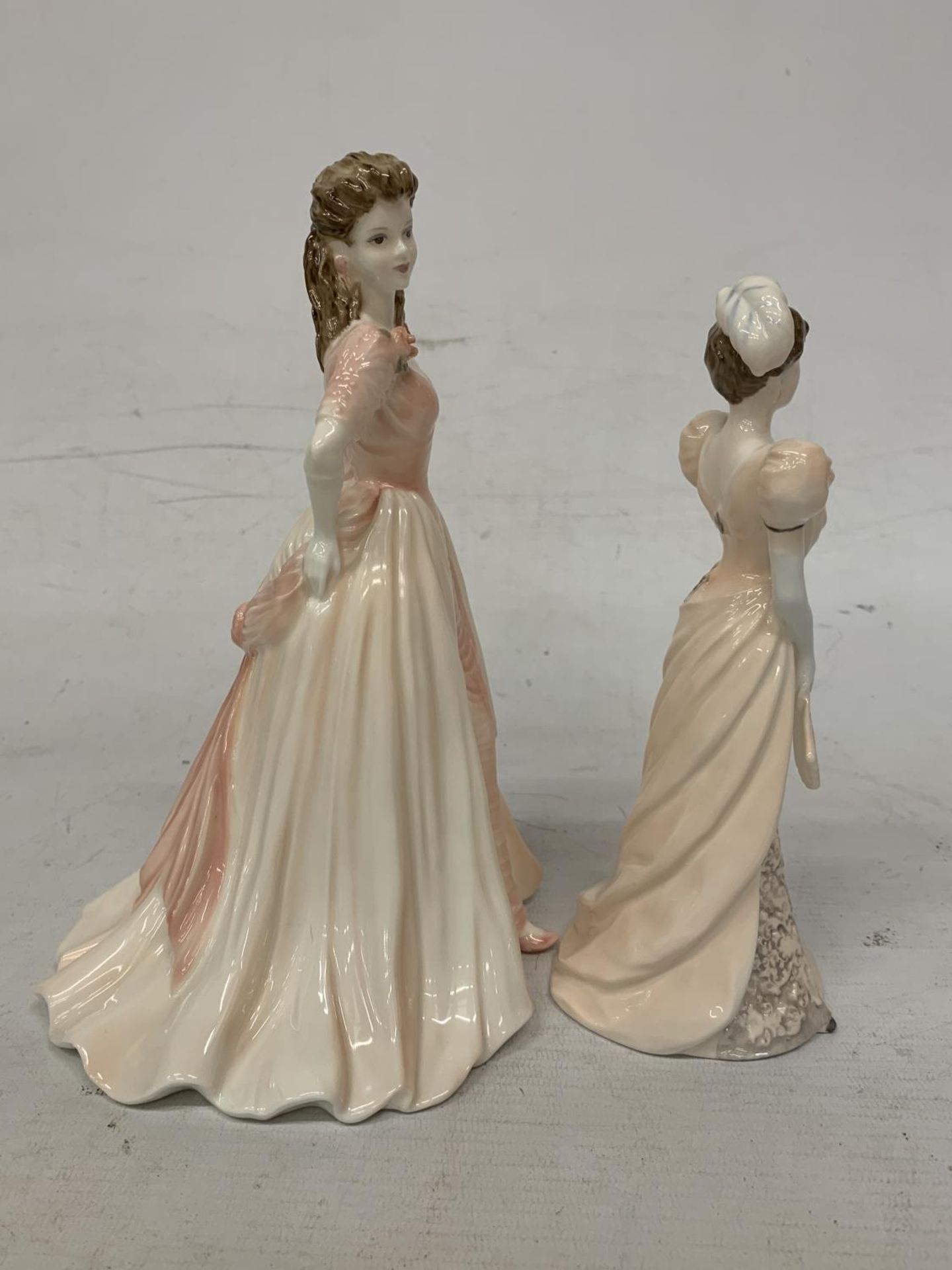 TWO COALPORT FIGURES - CHANTILLY LACE "VELVET" AND JACQUELINE FROM THE LADIES OF FASHION - Image 2 of 5