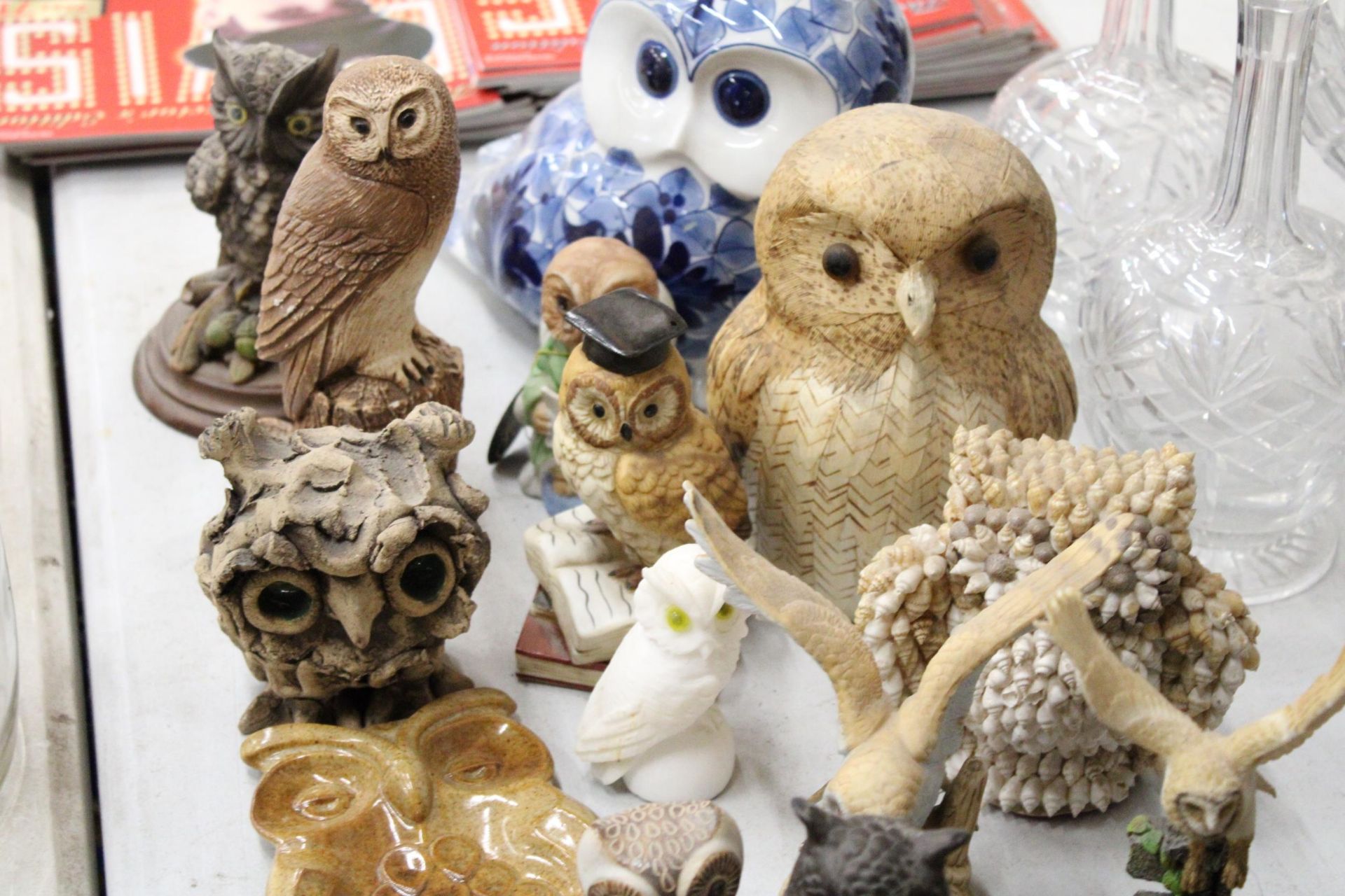A LARGE QUANTITY OF OWL FIGURES (25 IN TOTAL) - Image 5 of 7