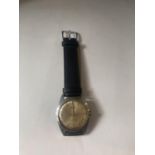 A MILITARY SERVICES WATCH [BELIEVED TO BE IN WORKING ORDER - NO WARRANTY GIVEN ]