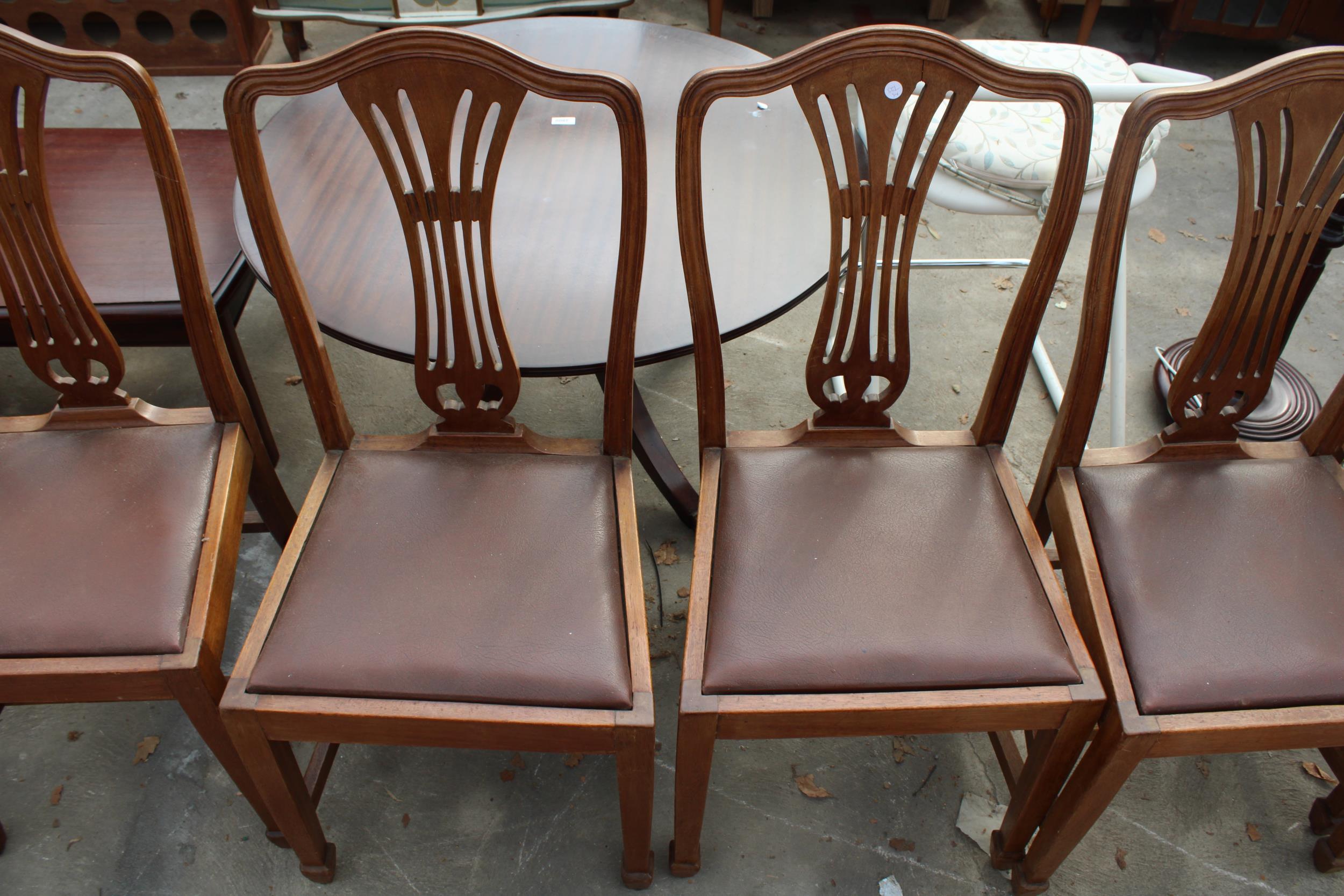A SET OF FIVE MAHOGANY HEPPLEWHITE STYLE DINING CHAIRS, ONE BEING A CARVER - Image 3 of 3