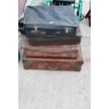 FOUR VARIOUS VINTAGE SUITCASES