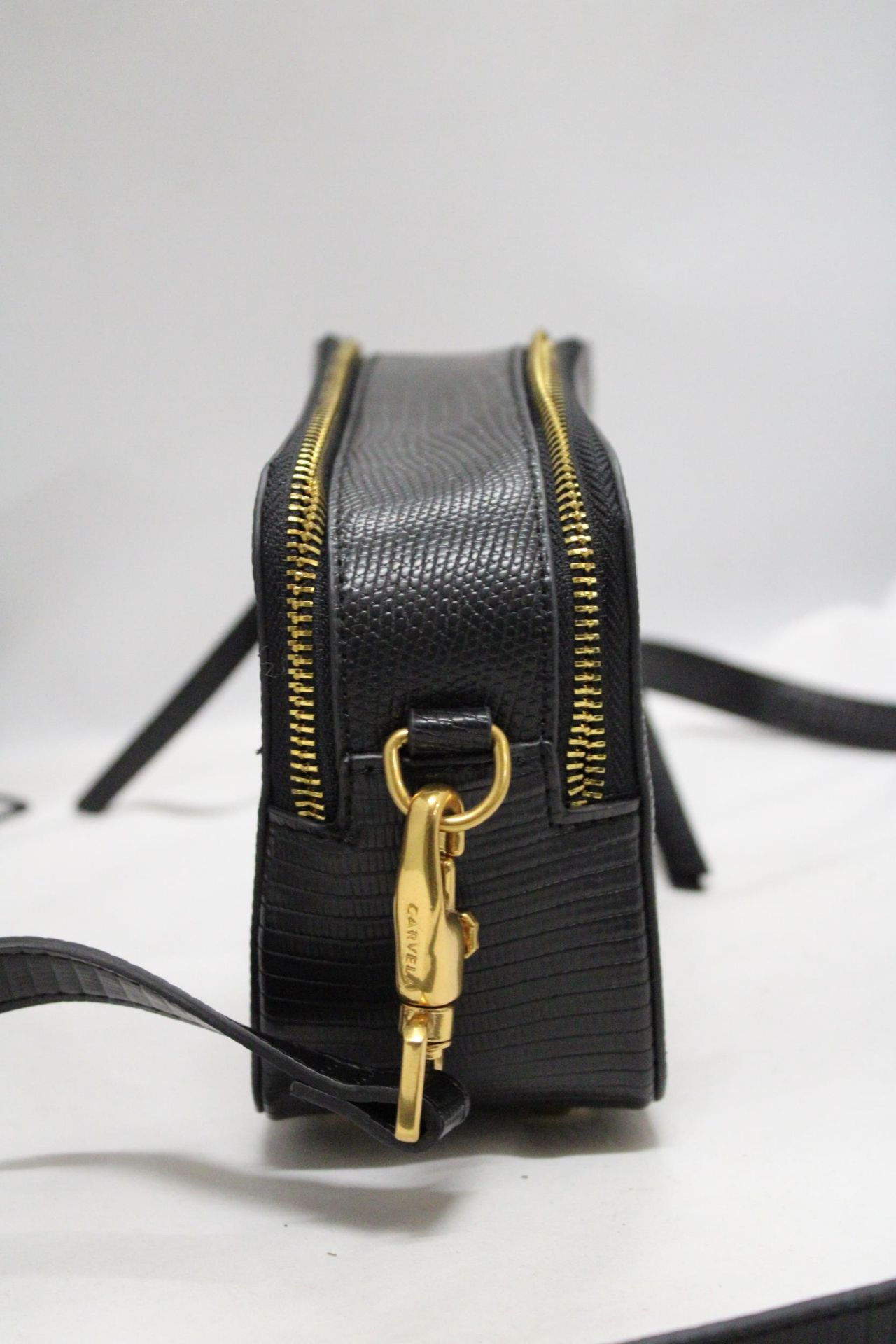 A CARVALA HANDBAG WITH DETACHABLE STRAPS AND DUST BAG - Image 3 of 6