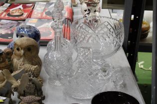 A QUANTITY OF GLASSWARE TO INCLUDE TWO INCLUDE TWO CUT GLASS WHISKEY DECANTERS, A BOHEMIAN CRYSTAL
