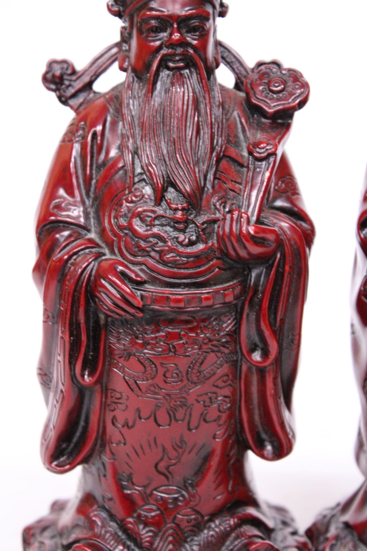 TWO HEAVY RED RESIN MANDARIN FIGURES 9 INCH (H) - Image 5 of 6