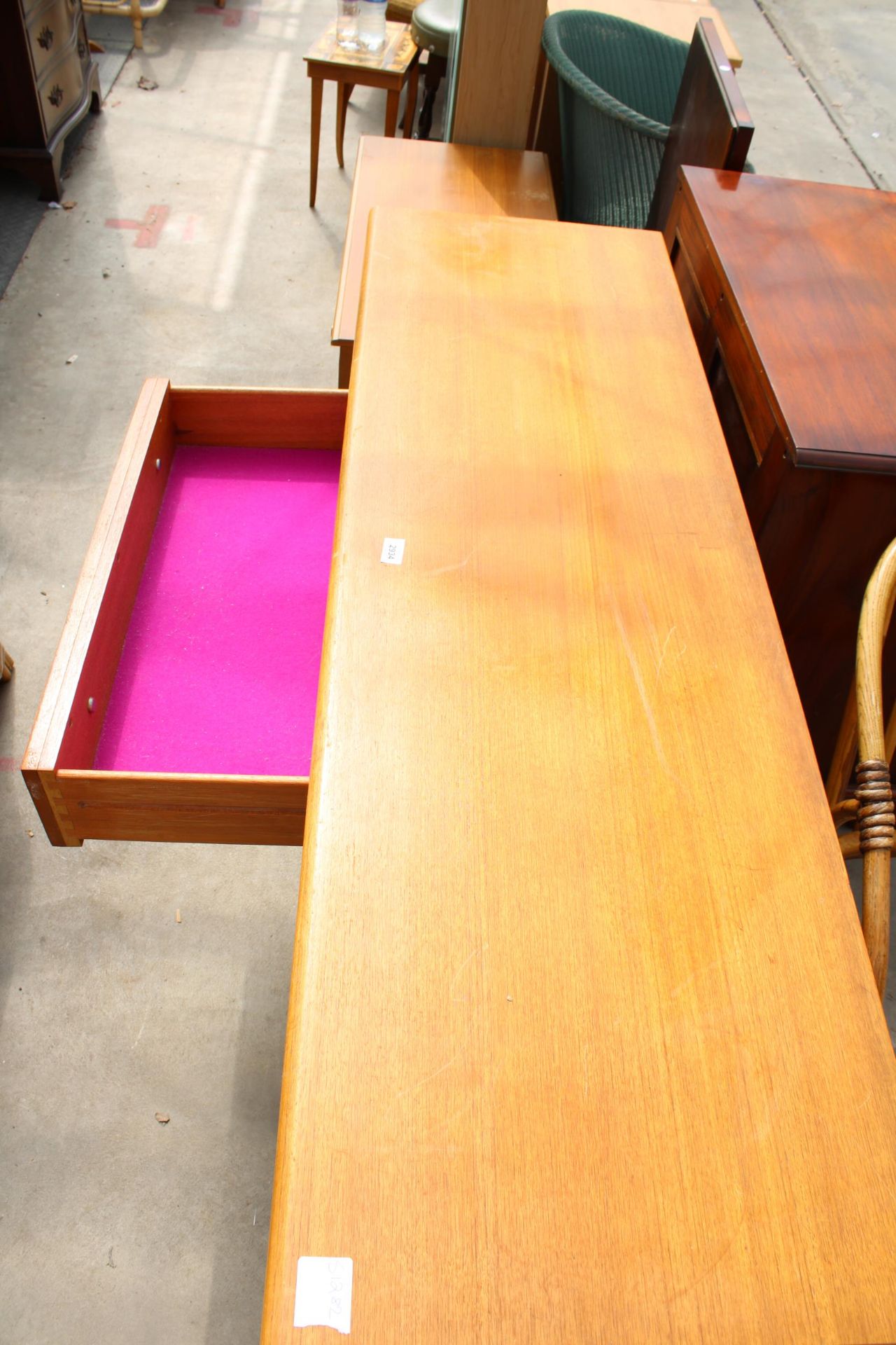 A RETRO TEAK BEITHCRAFT TWIN-PEDESTAL DRESSING TABLE BASE, 60" WIDE - Image 5 of 6