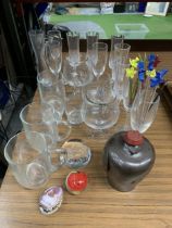 A QUANTITY OF GLASSES TO INCLUDE CHAMPAGNE FLUTES, BRANDY BALLOONS, TANKARDS, PAPERWEIGHTS AND A