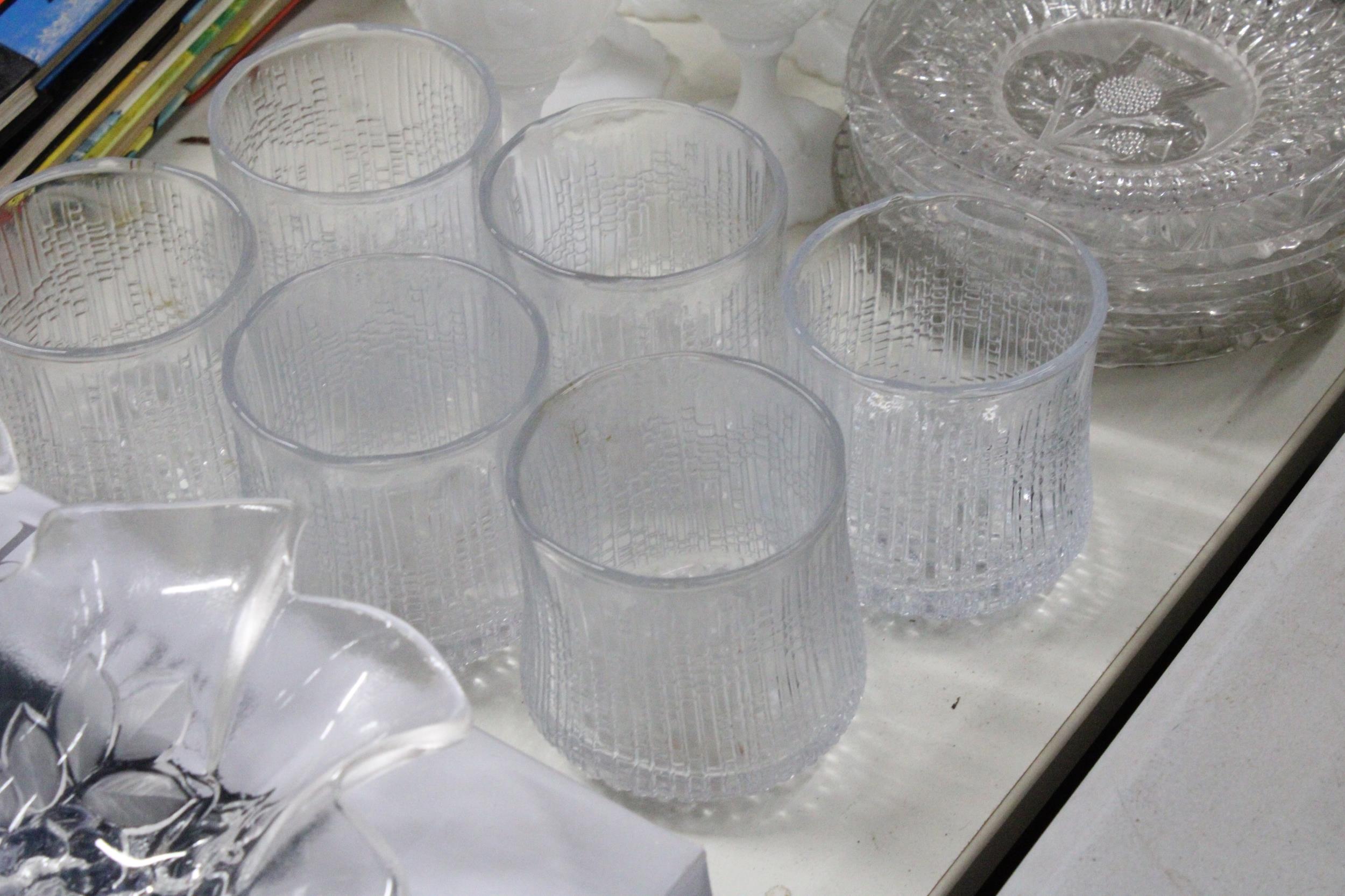 A QUANTITY OF GLASSWARE TO INCLUDE A WHITE BOTTLE AND GOBLETS, TUMBLERS, PLATES AND A 'BIANCA' - Image 3 of 6