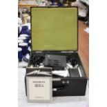 A VINTAGE 'MECABLITZ' 60 CT 2 FLASH UNIT WITH ACCESSORIES AND OPERATING INSTRUCTIONS, IN ORIGINAL