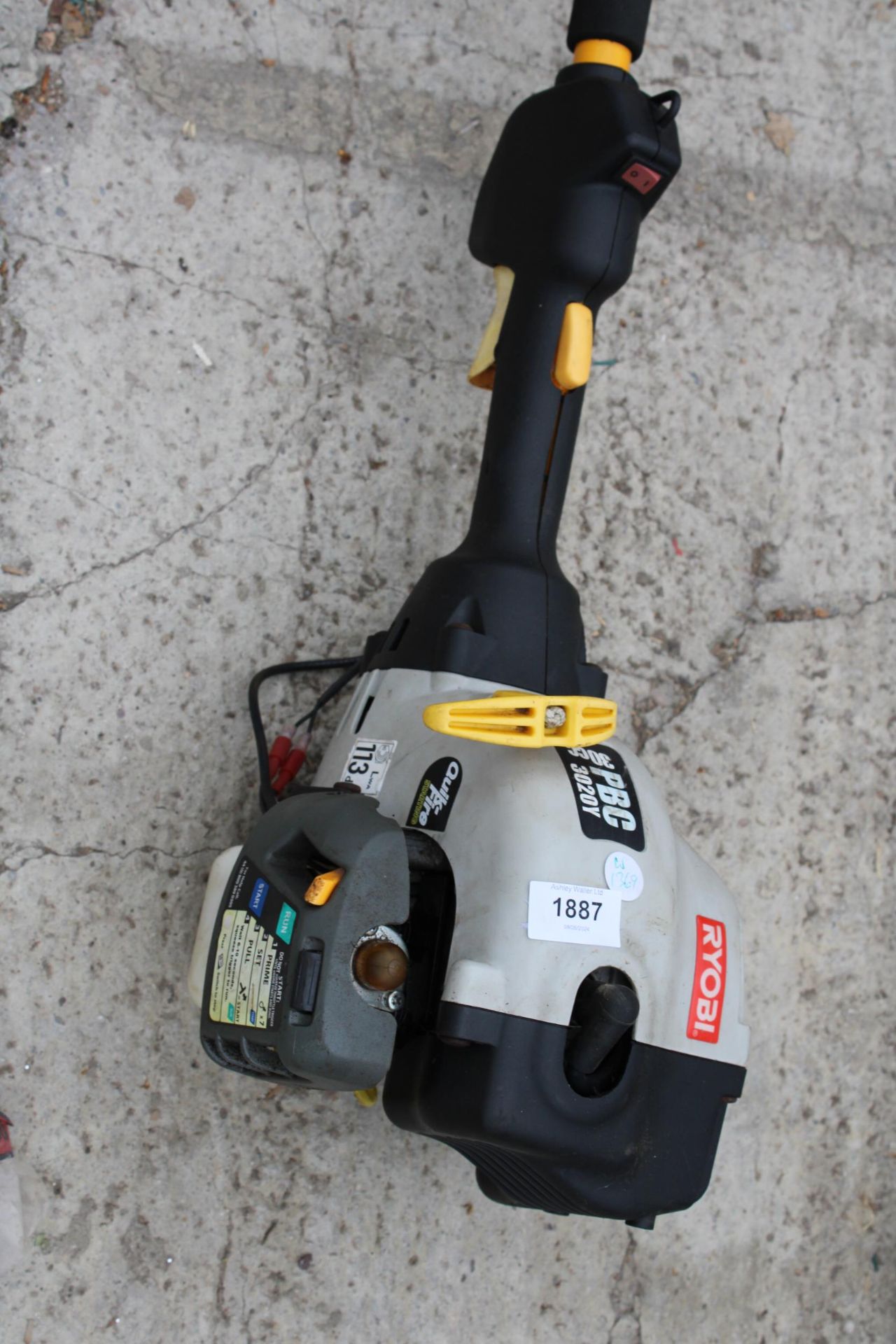 A RYOBI PBC 3020Y PETROL GRASS STRIMMER - Image 2 of 2