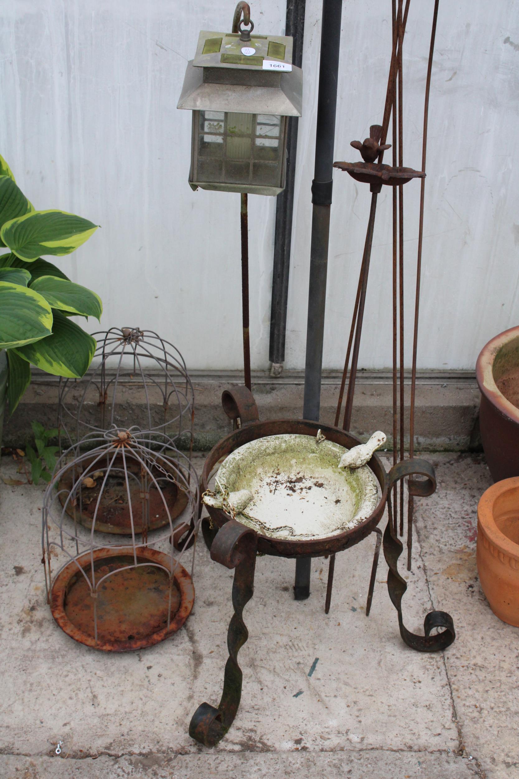 A N ASSORTMENT OF METAL GARDEN ITEMS TO INCLUDE BIRDBATHS, PLANT STAND AND A HANGING LANTERN ETC - Image 2 of 3