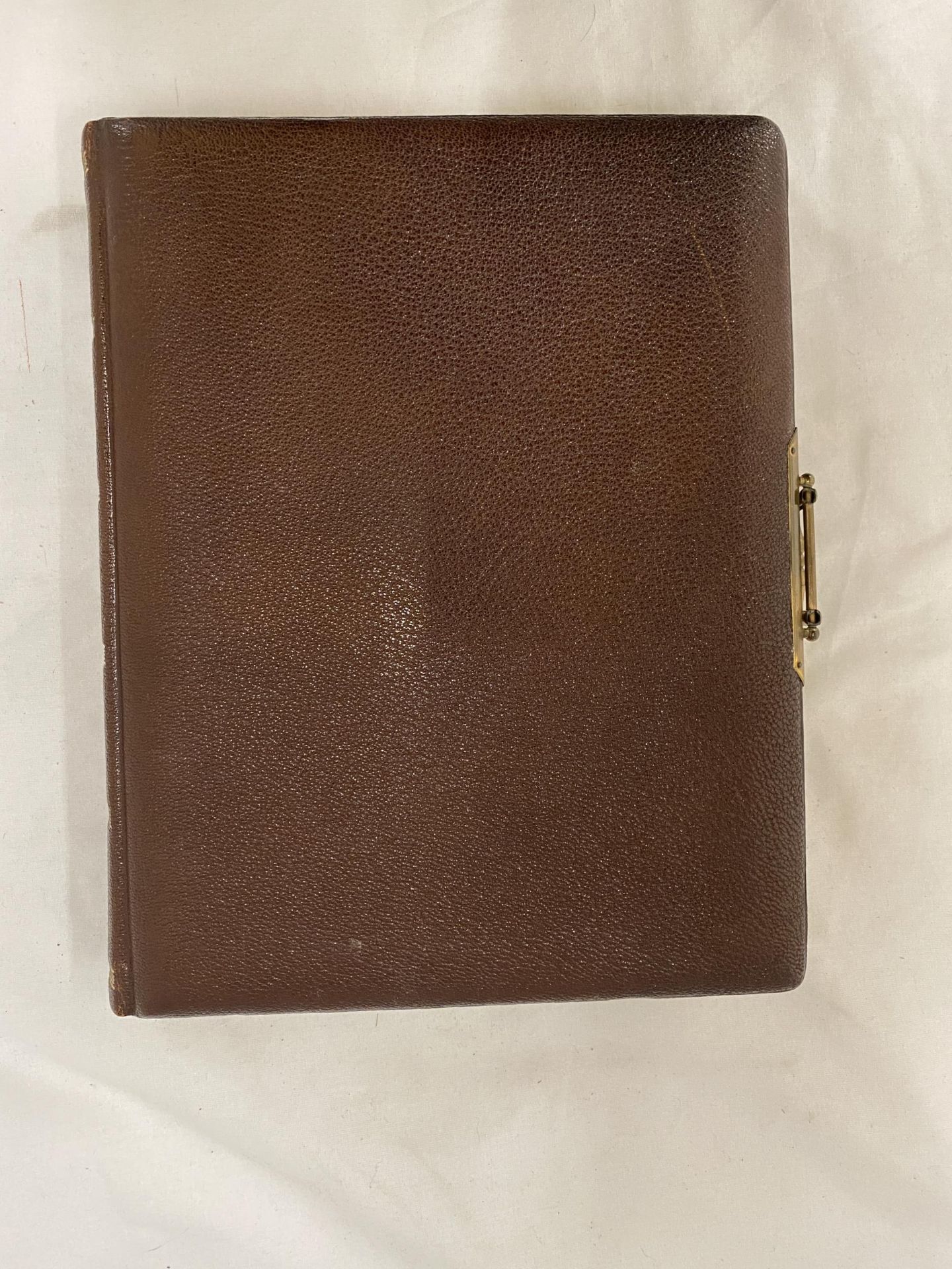 A VICTORIAN LEATHERBOUND PHOTO ALBUM CONTAINING PHOTO'S - Image 10 of 11