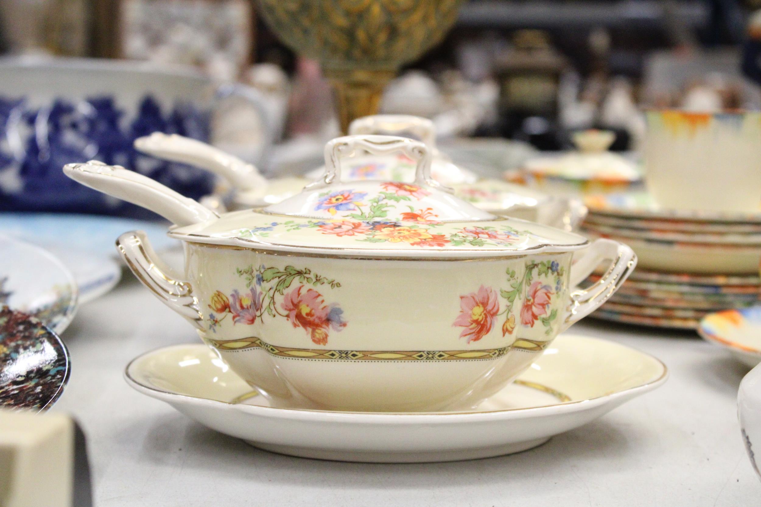 TWO VINTAGE JOHNSON BROS 'PAREEK', SMALL LIDDED TUREENS WITH SAUCERS AND LADELS - Image 3 of 6