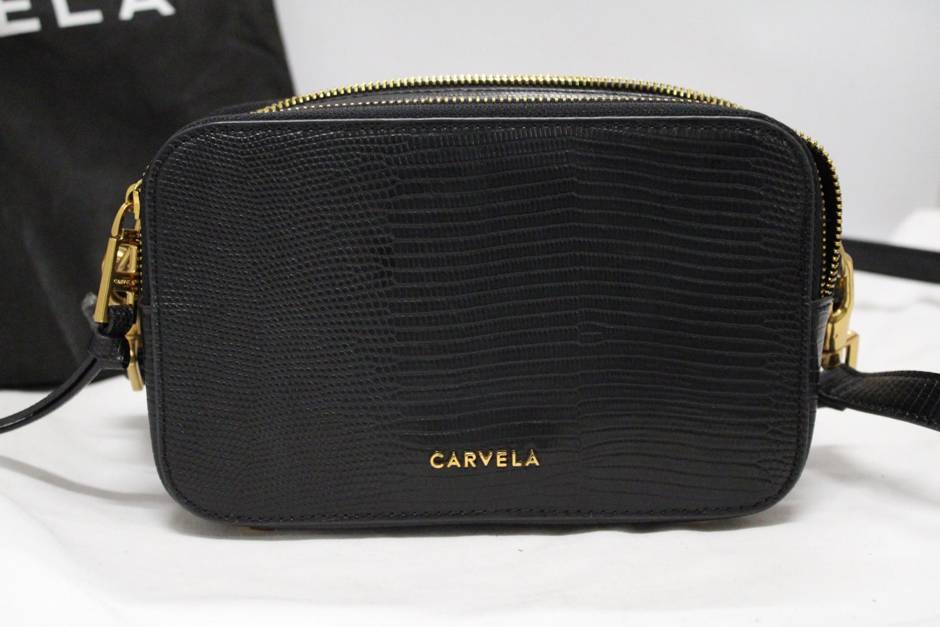 A CARVALA HANDBAG WITH DETACHABLE STRAPS AND DUST BAG - Image 4 of 6