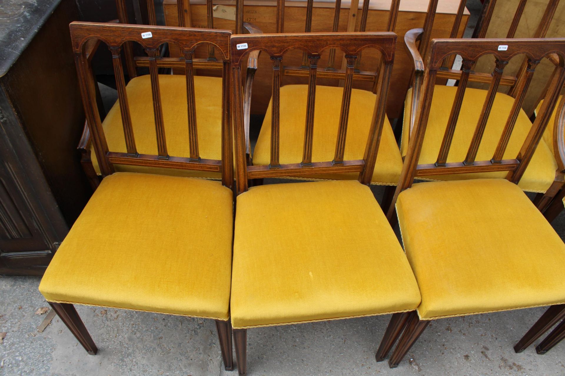 A SET OF EIGHT MAHOGANY AND INLAID REGENCY STYLE DINING CHAIRS, TWO BEING CARVERS ON TAPERING - Image 3 of 4