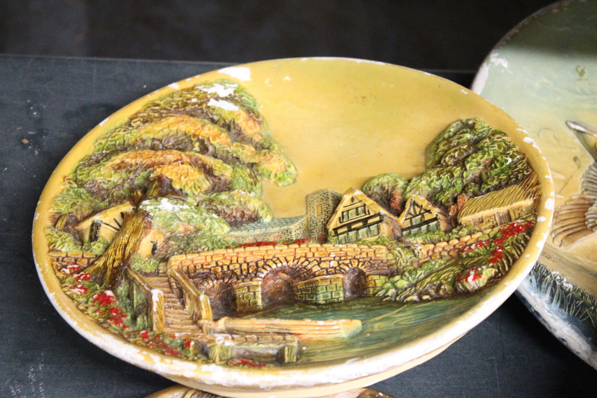 FIVE LARGE 3-D CHALKWARE VINTAGE PLATES WITH IMAGES OF HOUSES AND DUCKS - Image 5 of 6