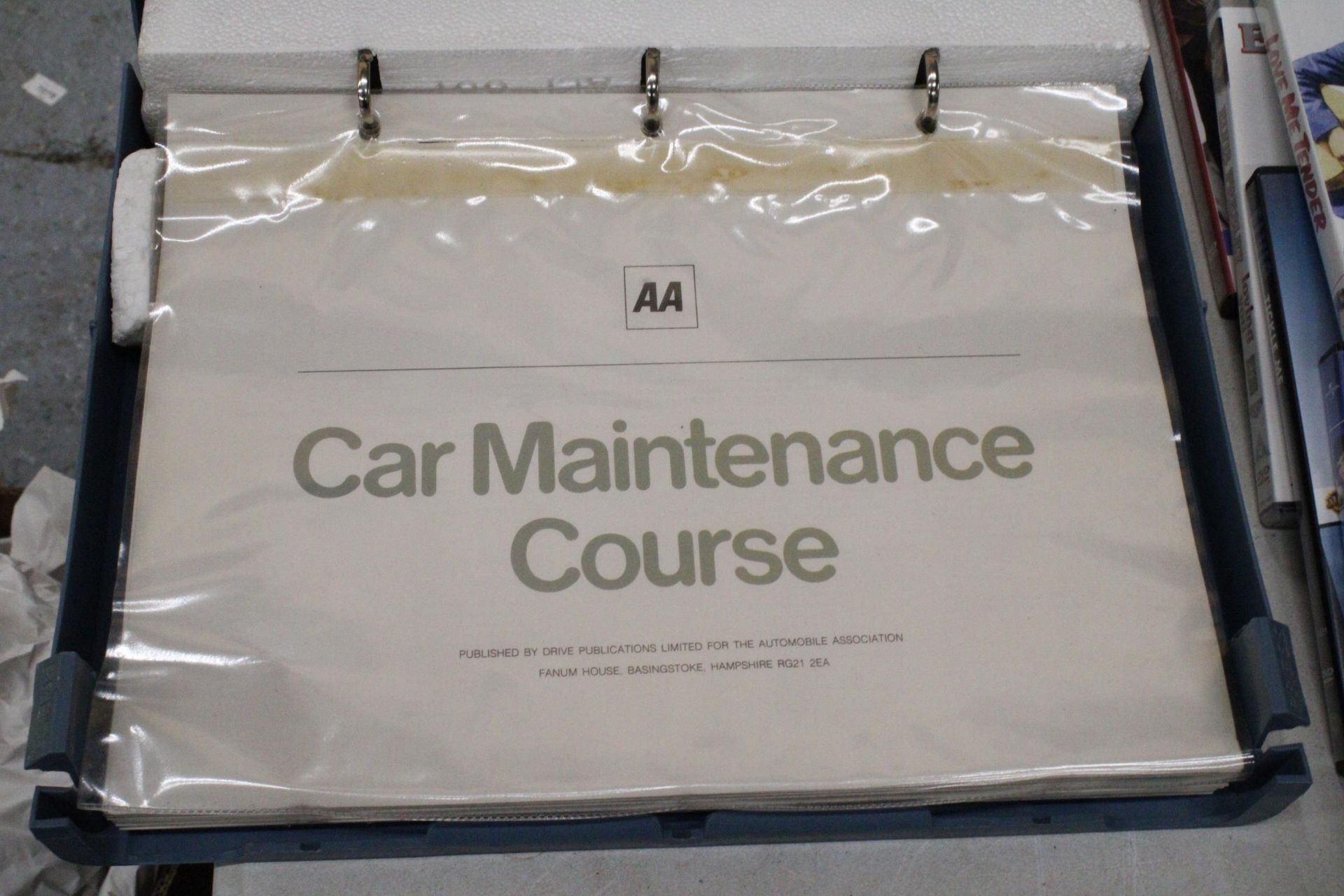 A VINTAGE AA CAR MAINTENANCE COURSE - Image 3 of 4