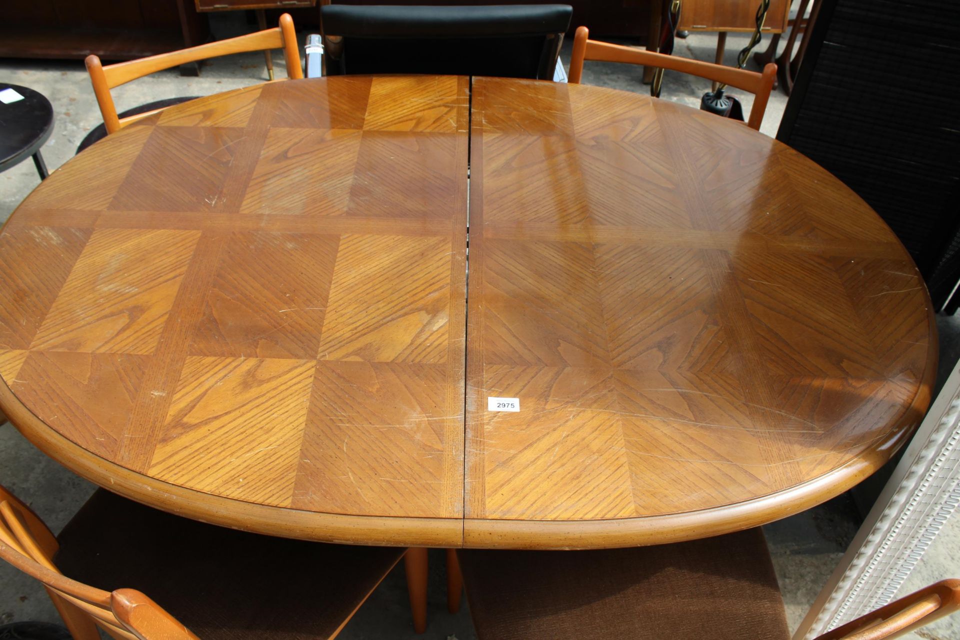 A OVULAR DINING TABLE AND FOUR SCHREIBER DINING CHAIRS - Image 2 of 5