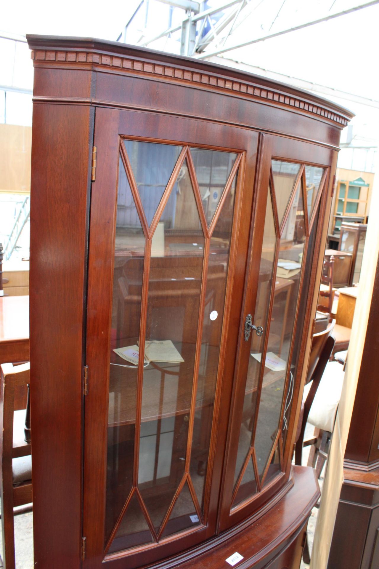 A MODERN MAHOGANY BOW FRONTED CORNER CUPBOARD WITH ORIGINAL RECEIPT £440 (2003) - Image 3 of 4