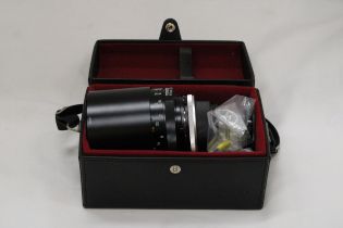 A TAMRON SP 500MM F/8 CAMERA LENS, IN CASE