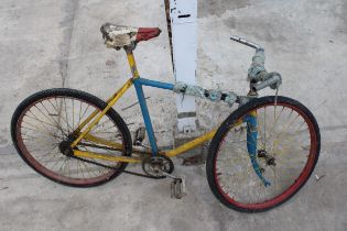 A VINTAGE CHILDS BIKE FOR RESTORATION