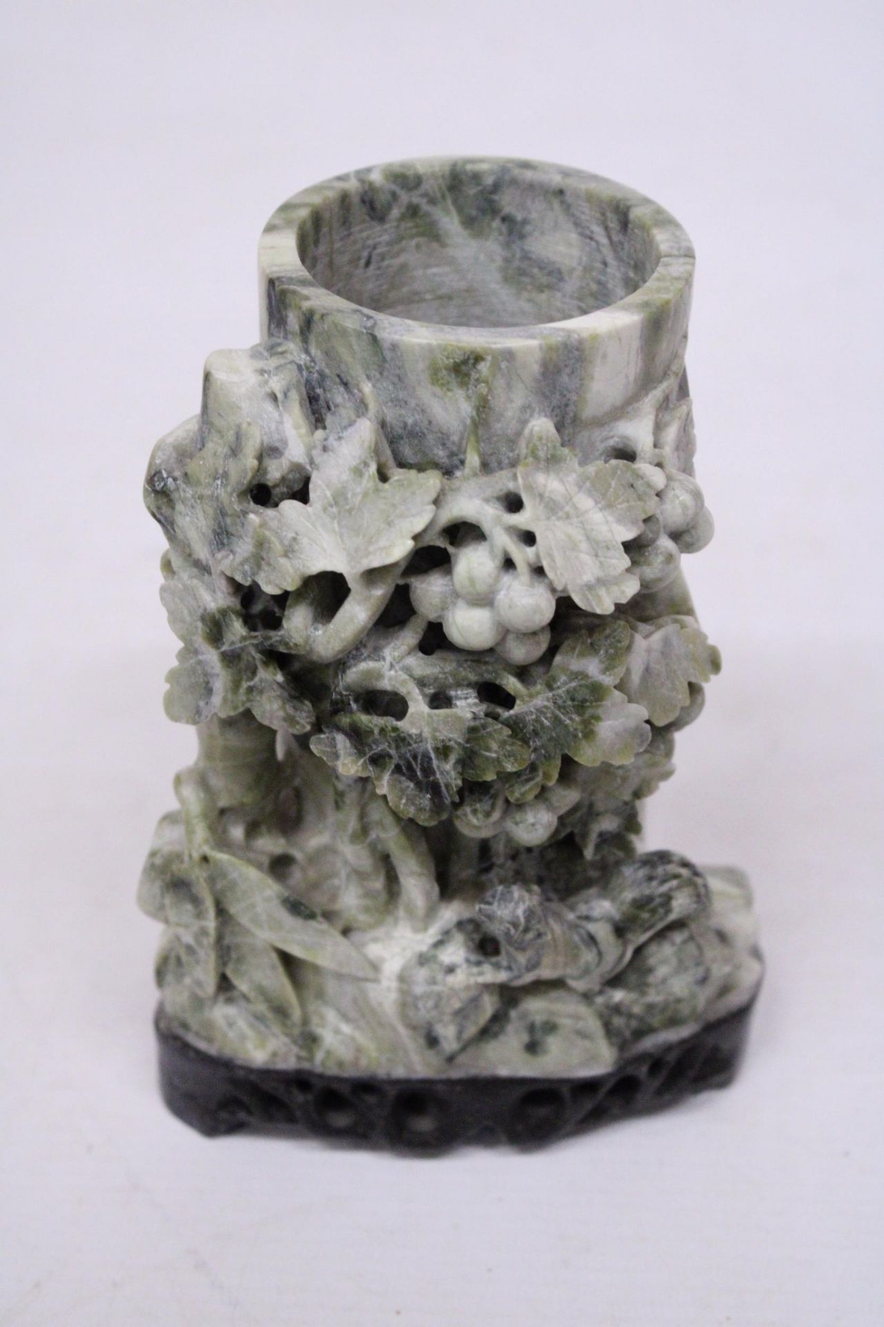 A CHINESE SOAPSTONE PAINTBRUSH POT