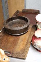 TWO VINTAGE WOODEN TRAYS, ONE WITH CARVED EDGES PLUS A MAHOGANY BOWL ON BUN FEET