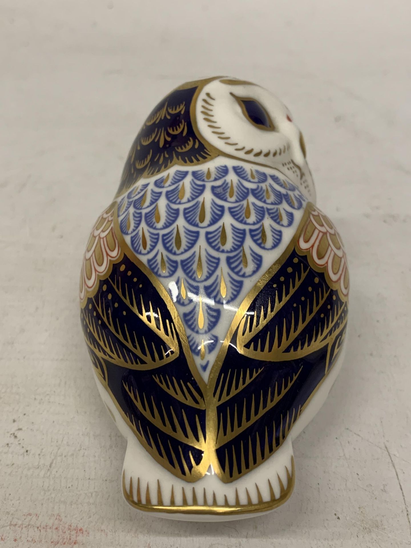 A ROYAL CROWN DERBY OWL (FIRSTS) - Image 2 of 4