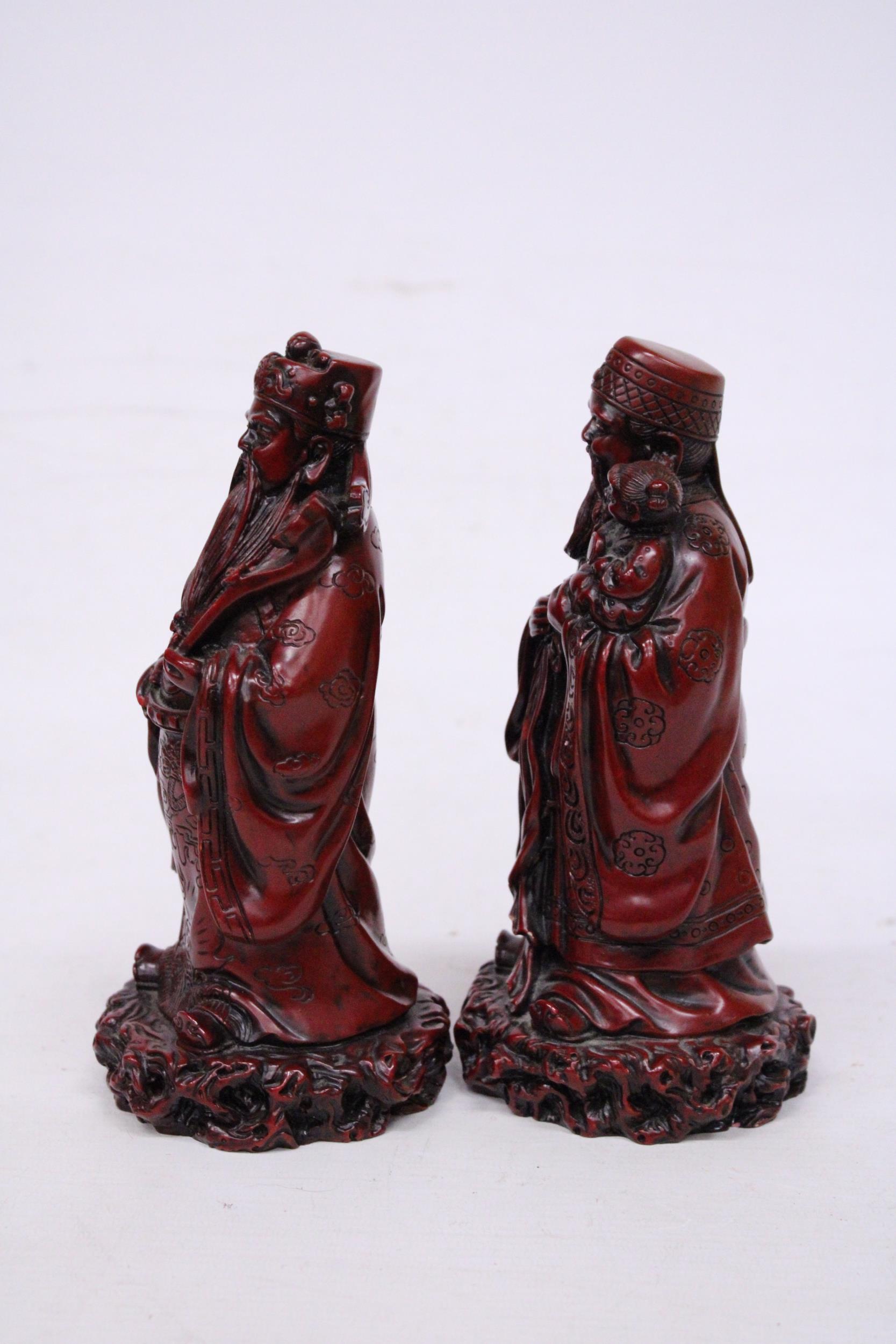 TWO HEAVY RED RESIN MANDARIN FIGURES 9 INCH (H) - Image 2 of 6