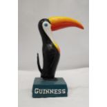 A LARGE RESIN 'GUINNESS' TOUCAN, HEIGHT 30CM