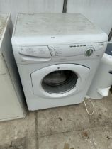 A WHITE HOTPOINT 6KG WASHING MACHINE