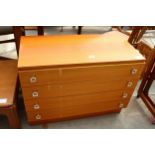 A RETRO TEAK CHEST OF FOUR DRAWERS, 32" WIDE