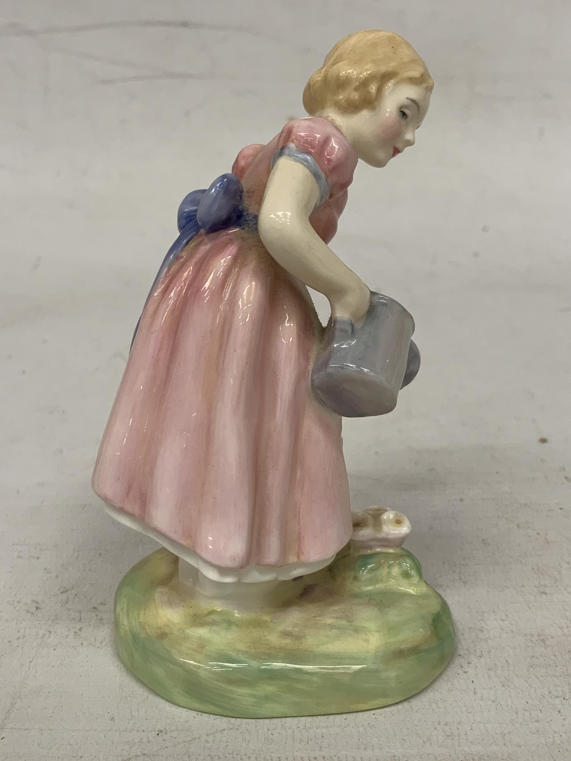 A ROYAL DOULTON FIGURE "MARY MARY" HN 2044 - Image 2 of 4