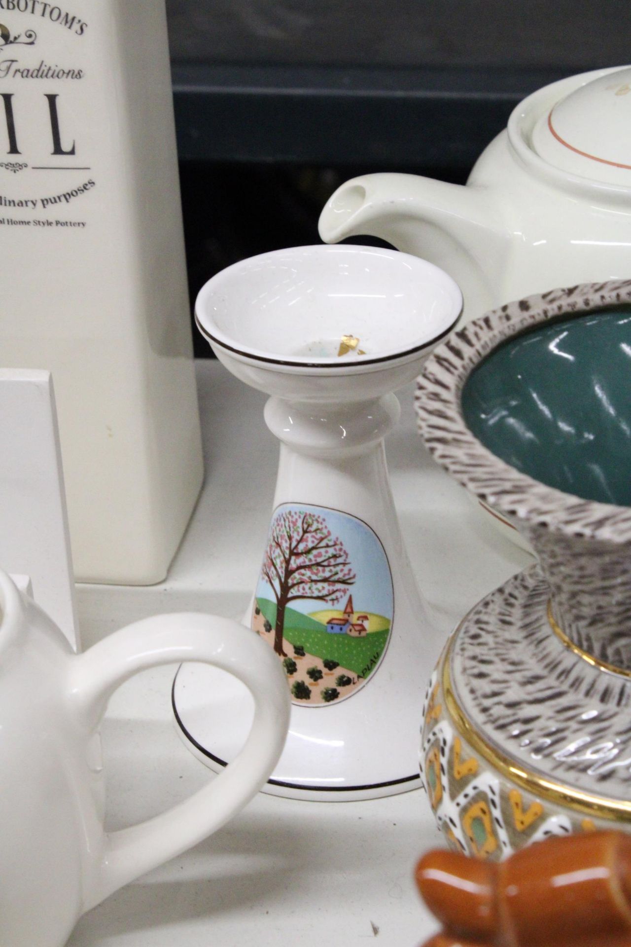 A PAIR OF VILLEROY AND BOCH CANDLESTICKS, A SADLER TEAPOT AND A STUDIO POTTERY VASE - Image 4 of 4
