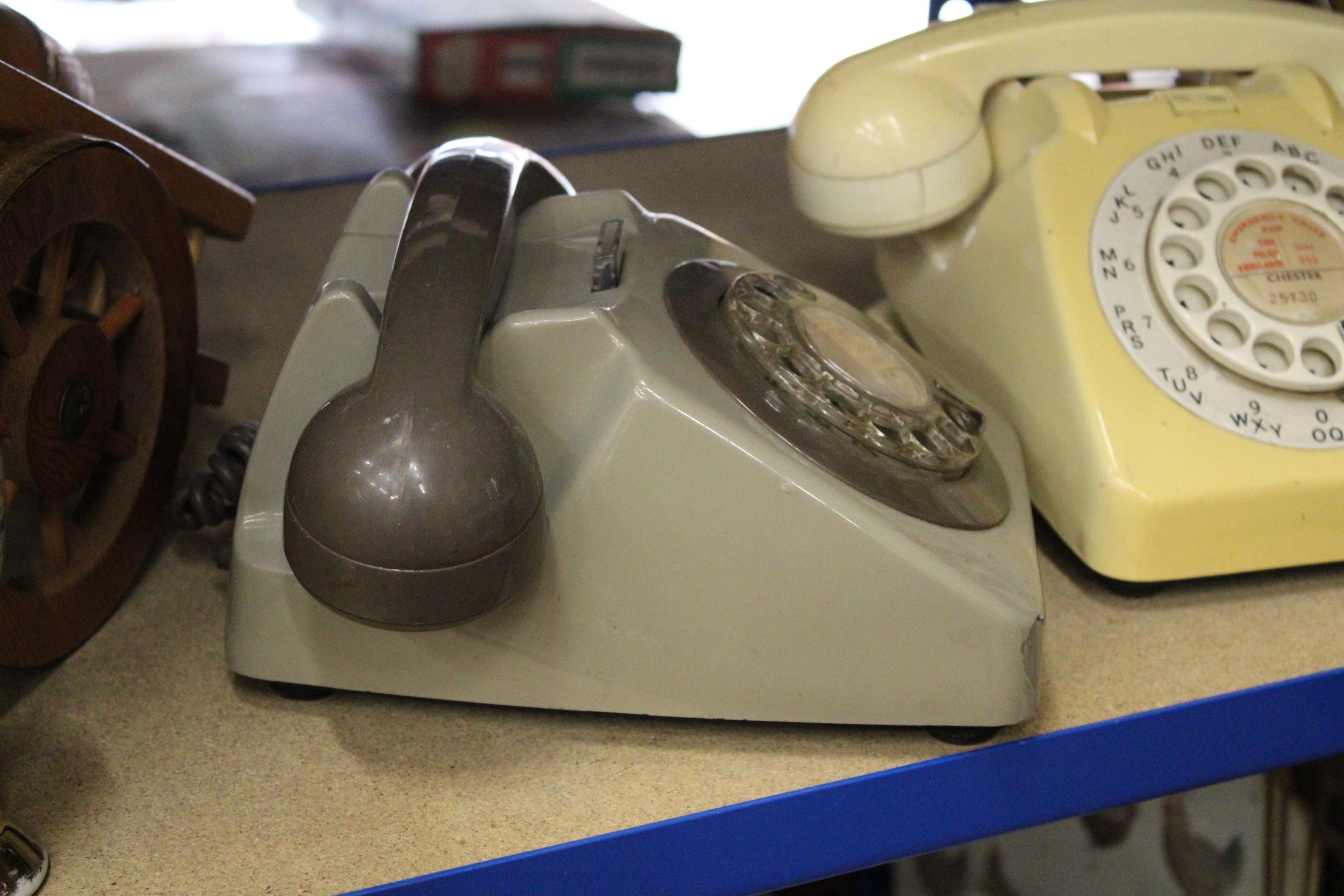 TWO BT TERRESTIAL CHESTER PHONES - Image 4 of 5